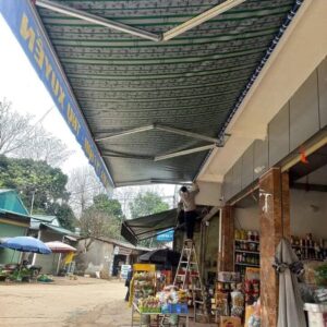 Bạt mái hiên