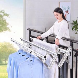 Giàn phơi gắn tường xếp ngang